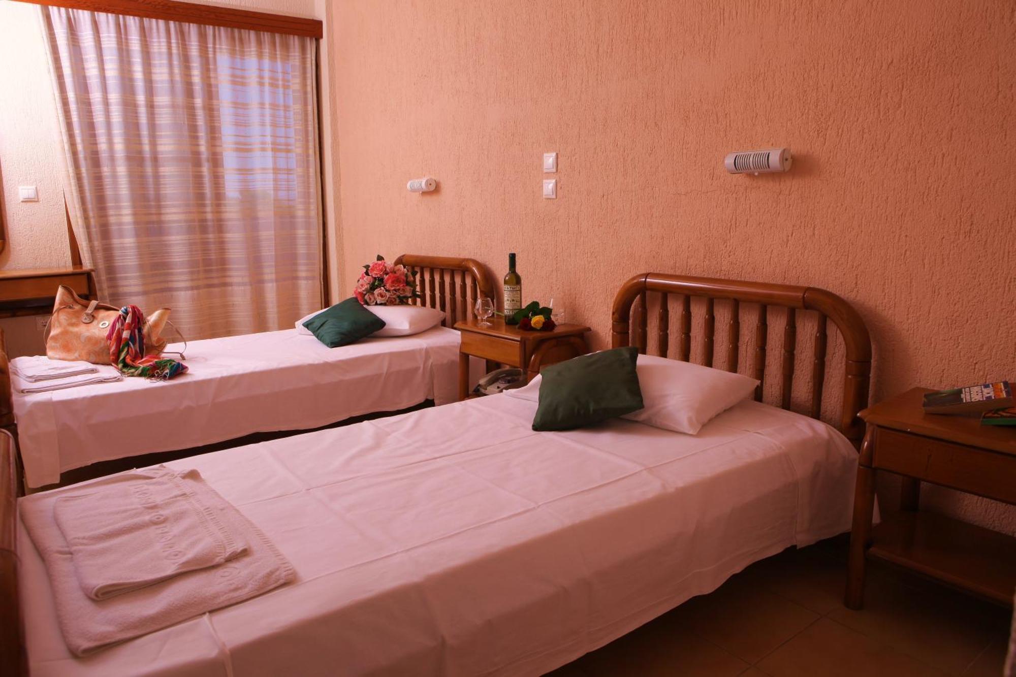 ארגוסטולי Galaxy Hotel מראה חיצוני תמונה